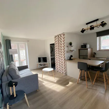 Au Nid Du Clos Country house Courcelles-Sapicourt